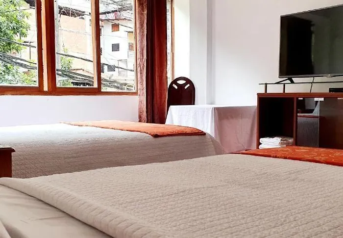 Romero Hotel 2*